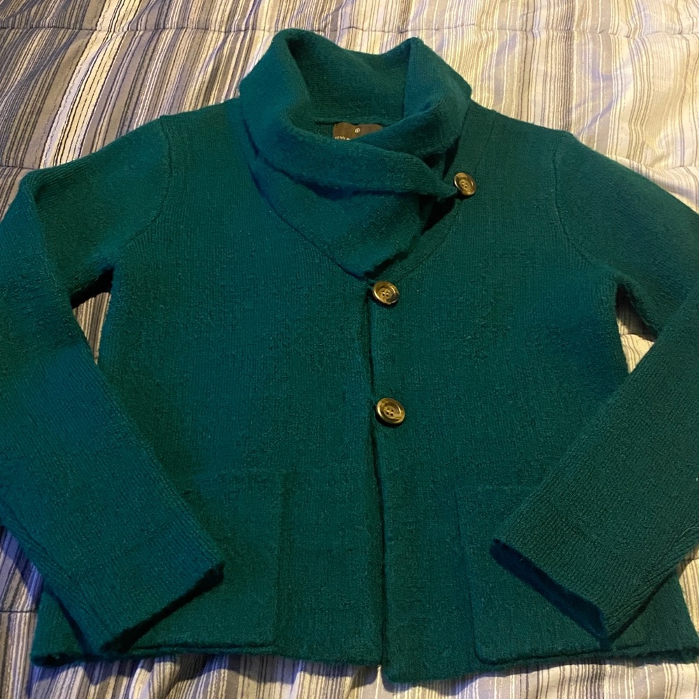 Beautiful dark green classy sweater